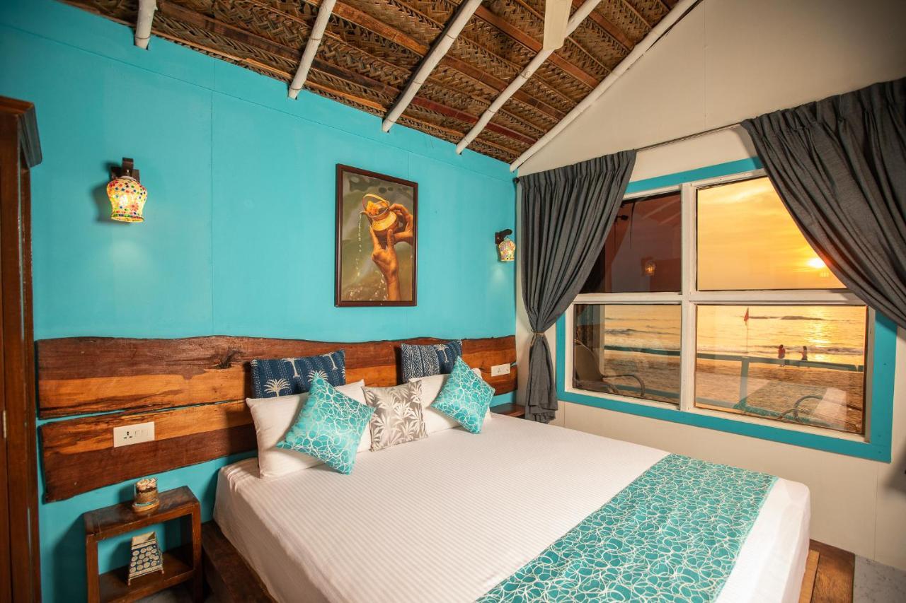 Agonda Shell Beach Resort คานาโคนา ภายนอก รูปภาพ