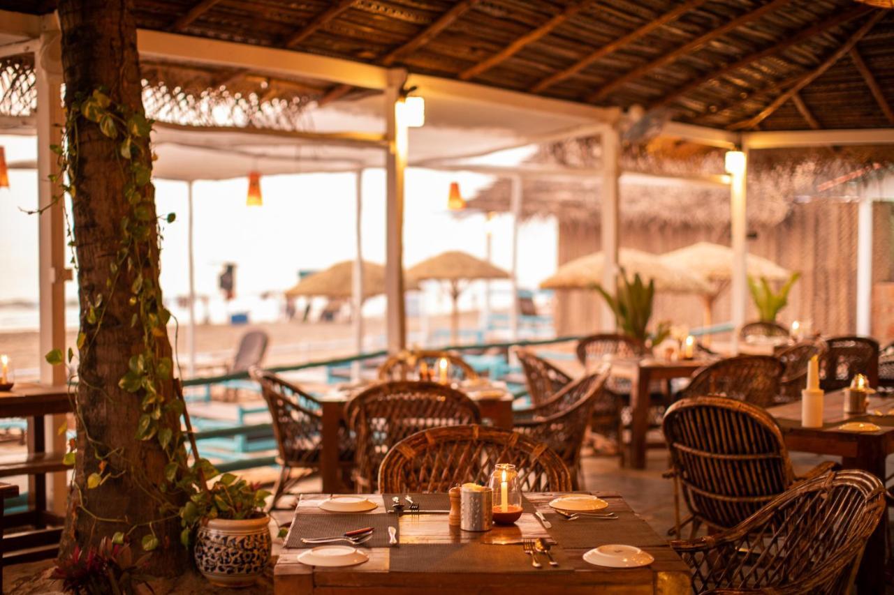 Agonda Shell Beach Resort คานาโคนา ภายนอก รูปภาพ