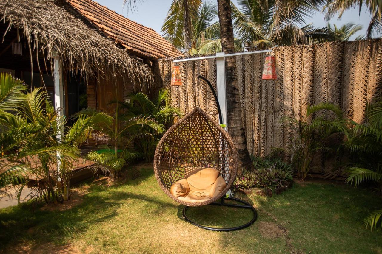 Agonda Shell Beach Resort คานาโคนา ภายนอก รูปภาพ